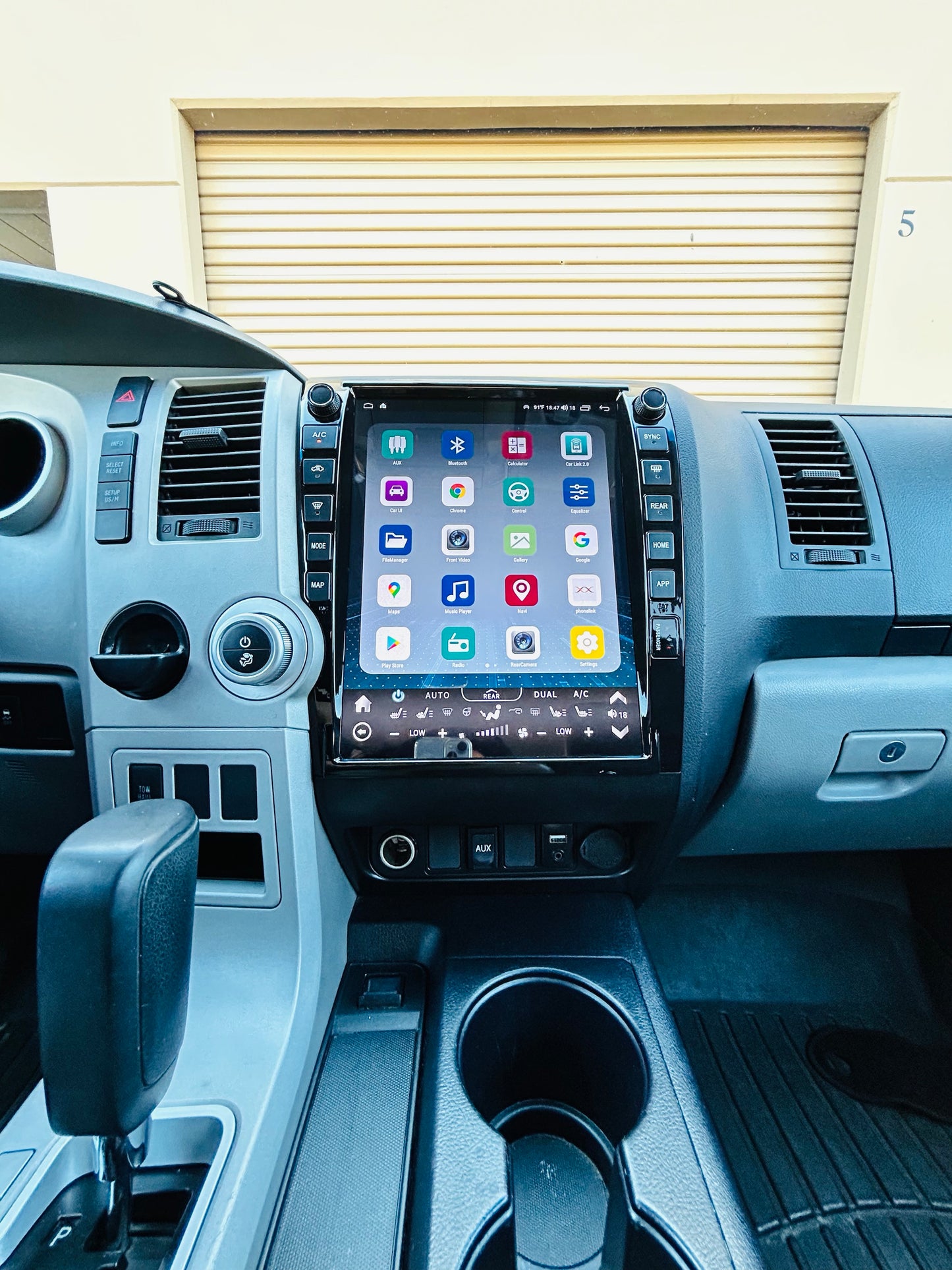 13" Android Fast boot Vertical Screen Navigation Radio for Toyota Tundra 2007 - 2013 Sequoia 2008 - 2022