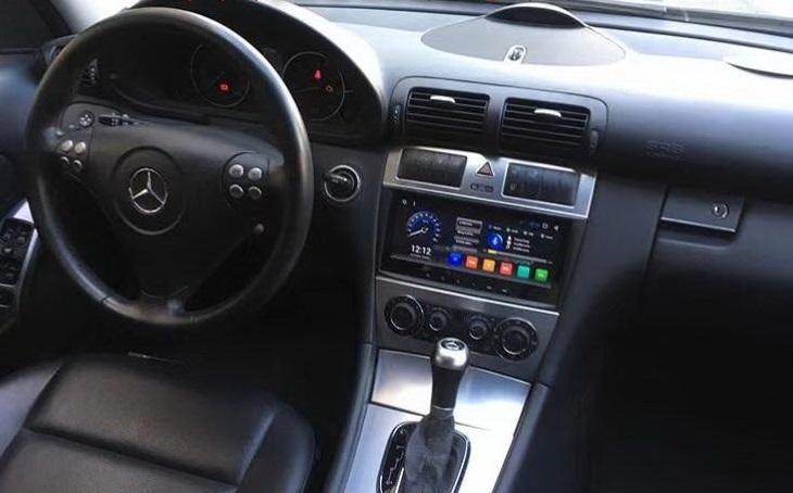 8.8" Octa-core Metal Trim Android Navigation Radio for Mercedes Benz C CLK W203 C200 C230 C320 CLK350 | Phoenix Automotive