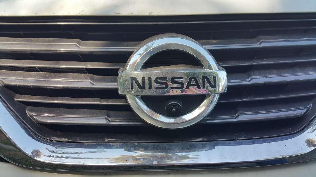 Front CCD camera w/ 6 m video cable for Nissan Altima front emblem mounted | Phoenix Automotive