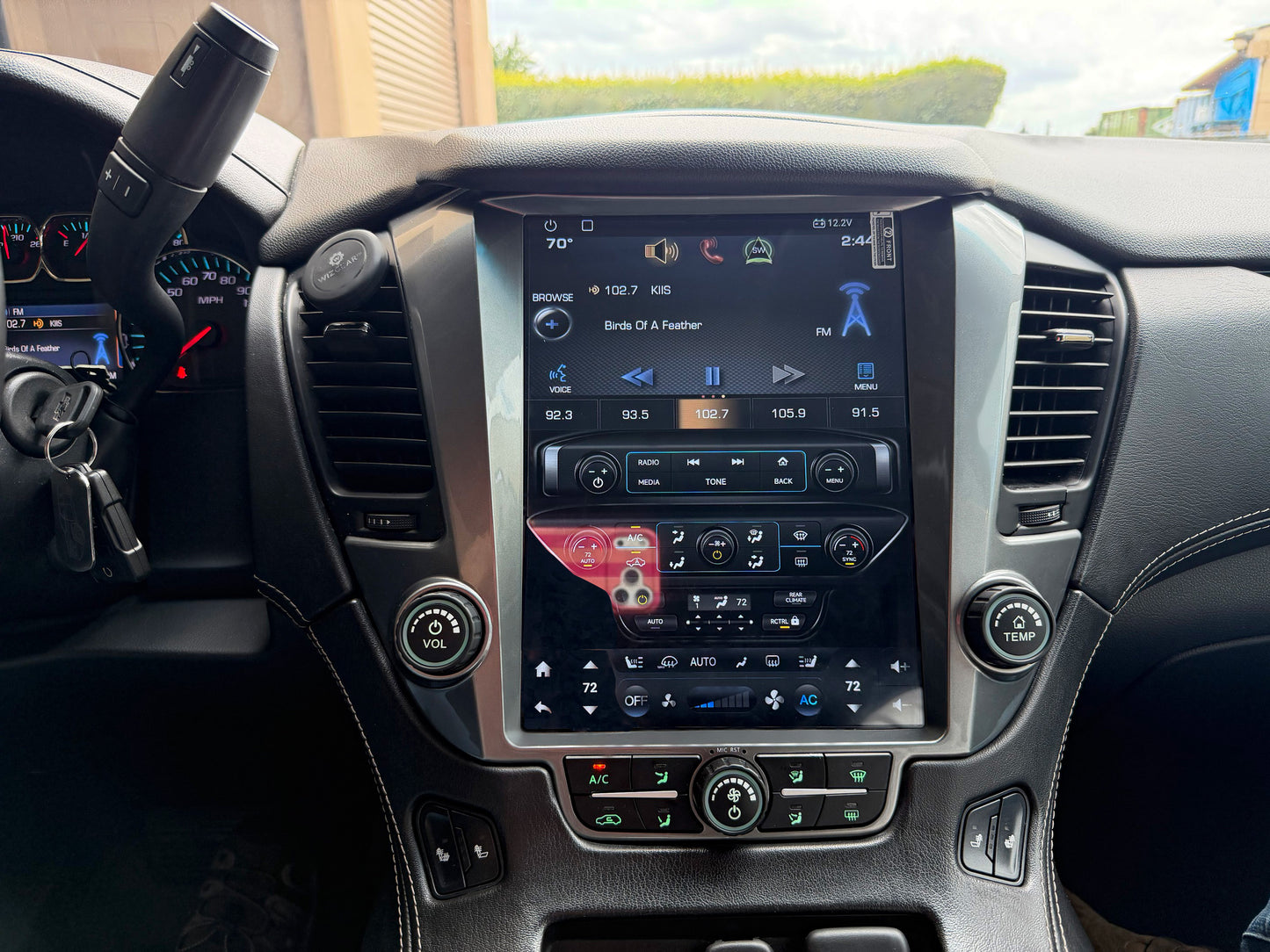 12.1/14.5" 13/14 Fast boot Vertical Screen Navigation Radio for Chevrolet Tahoe Suburban GMC Yukon 2015 - 2020